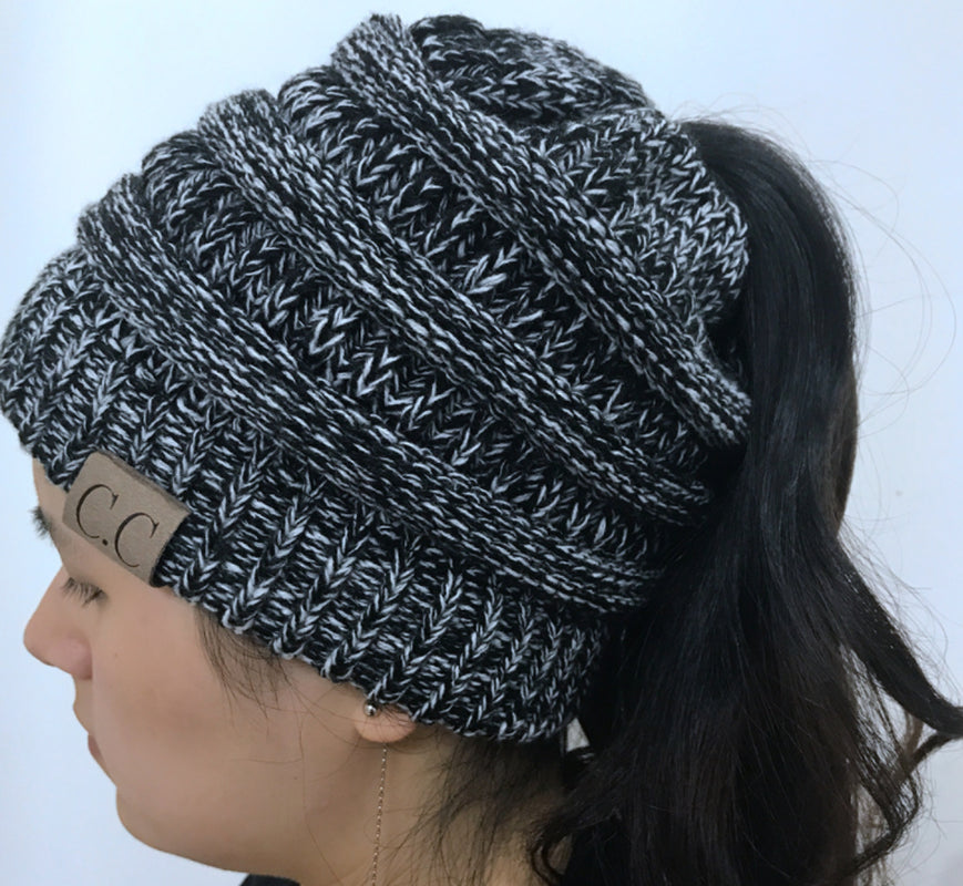 High Bun Ponytail Beanie Hat Chunky Soft Stretch Cable Knit Warm Fuzzy Lined Skull Beanie Acrylic Hats Men and Women